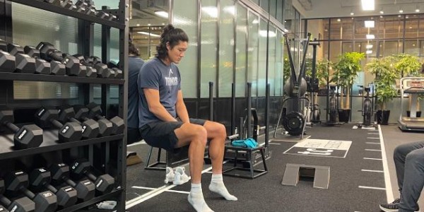 开云-张之臻办婚礼不忘练体能 办完婚礼立马出国冬训